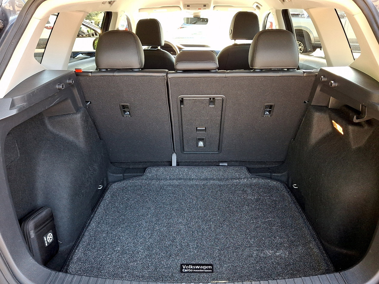 Certified 2023 Volkswagen Taos SE FWD image 29