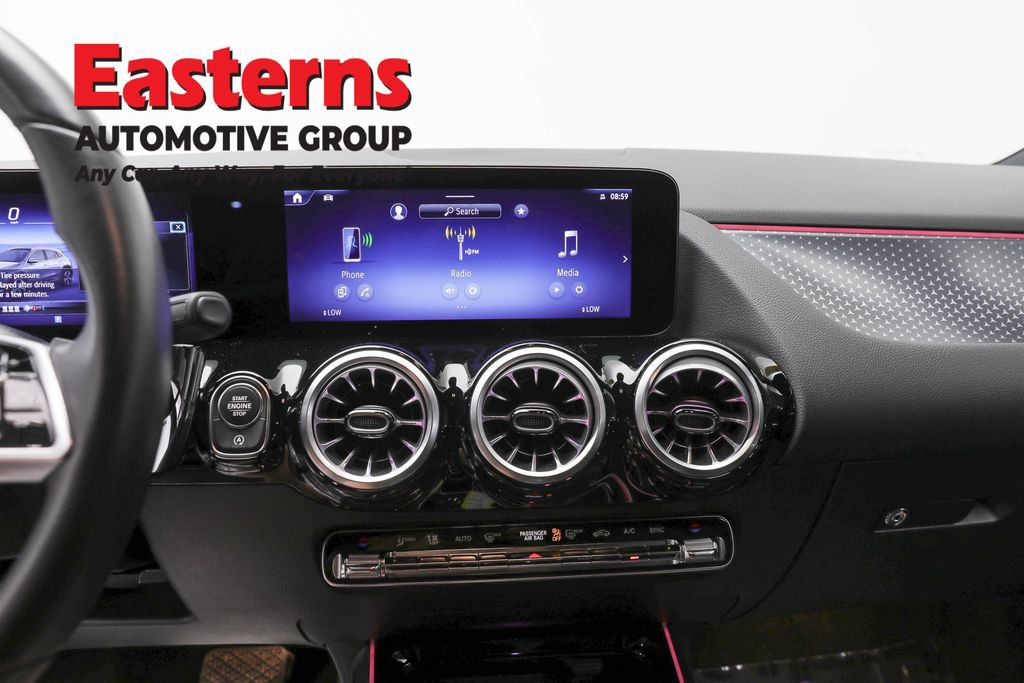 Used 2025 Mercedes-Benz GLA 250 image 11