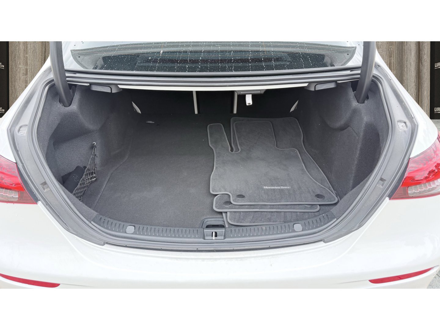 Used 2023 Mercedes-Benz E 350 Sedan image 13