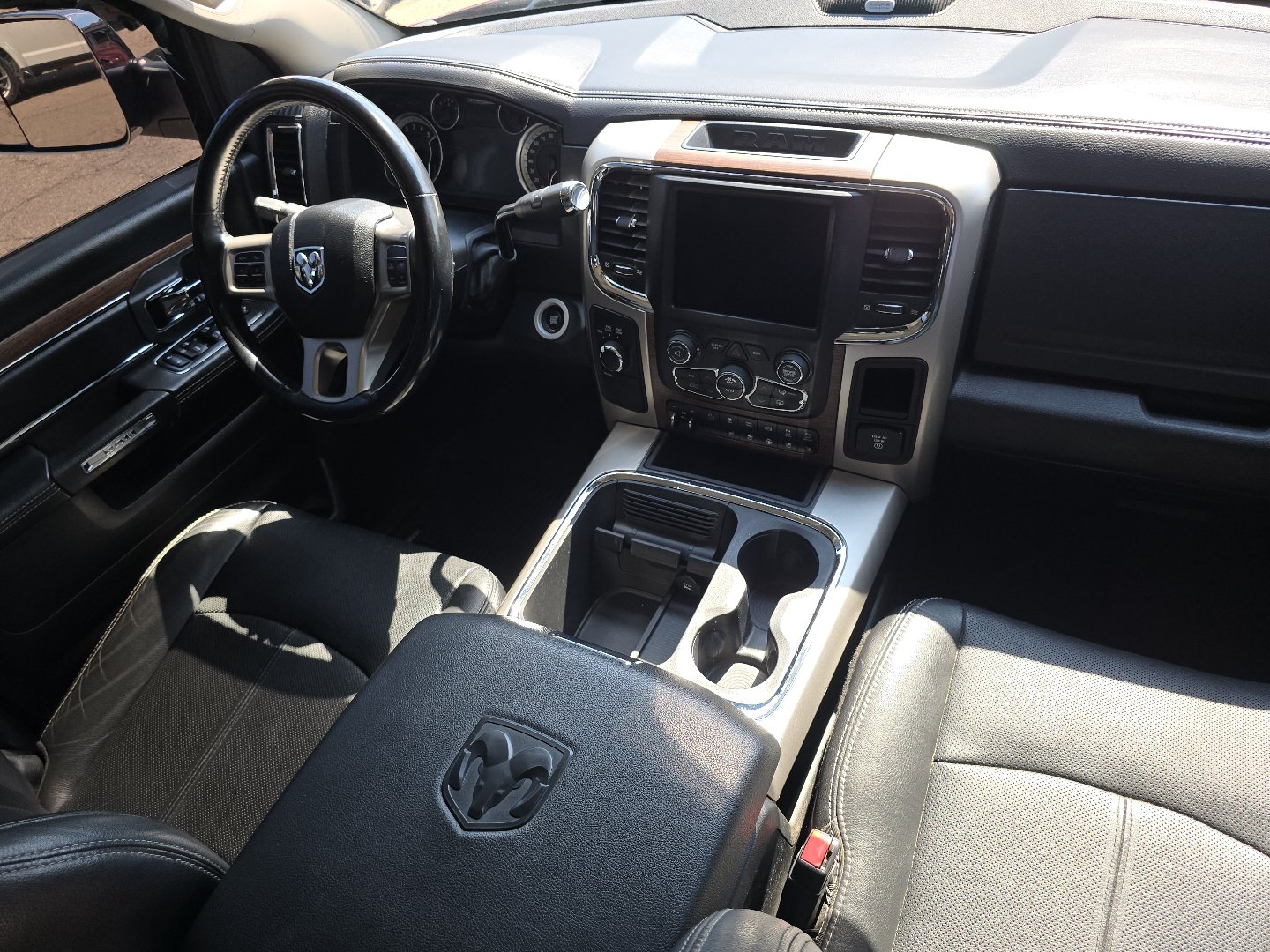 Used 2018 RAM 2500 Laramie w/ Off Road Package AWD/4WD image 30