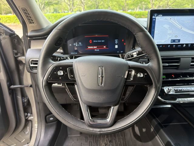 Used 2025 Lincoln Corsair Reserve image 14