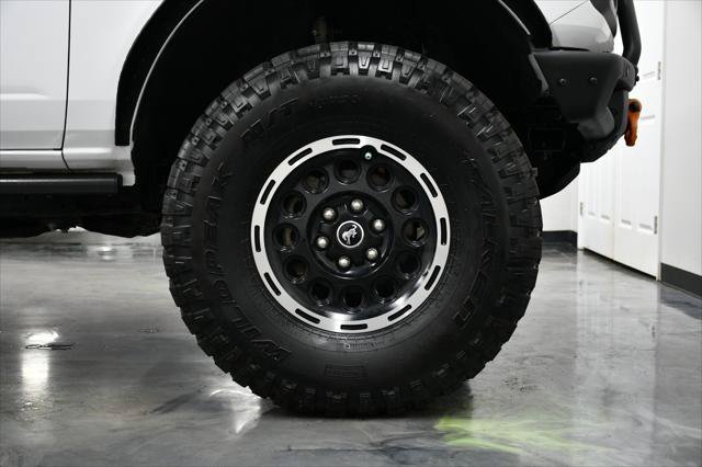 Used 2023 Ford Bronco Badlands w/ Sasquatch Package AWD/4WD image 14