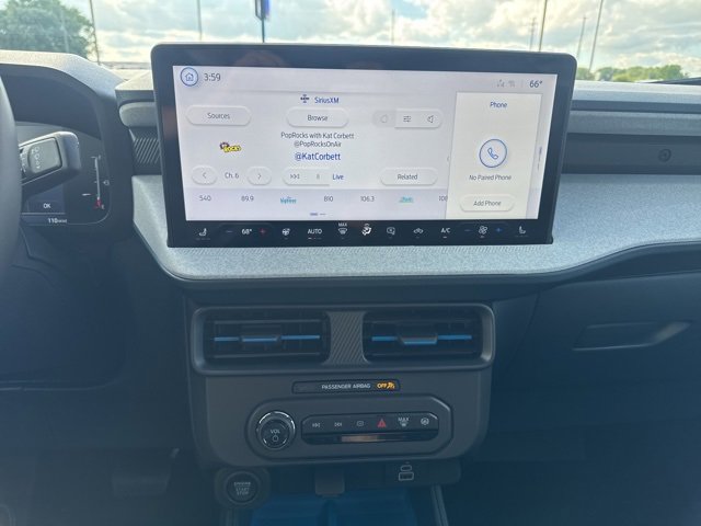 New 2025 Ford Maverick XLT w/ XLT Luxury Package image 31