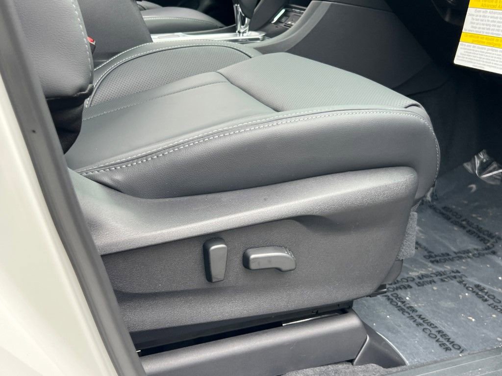 New 2025 Subaru Ascent Limited image 10