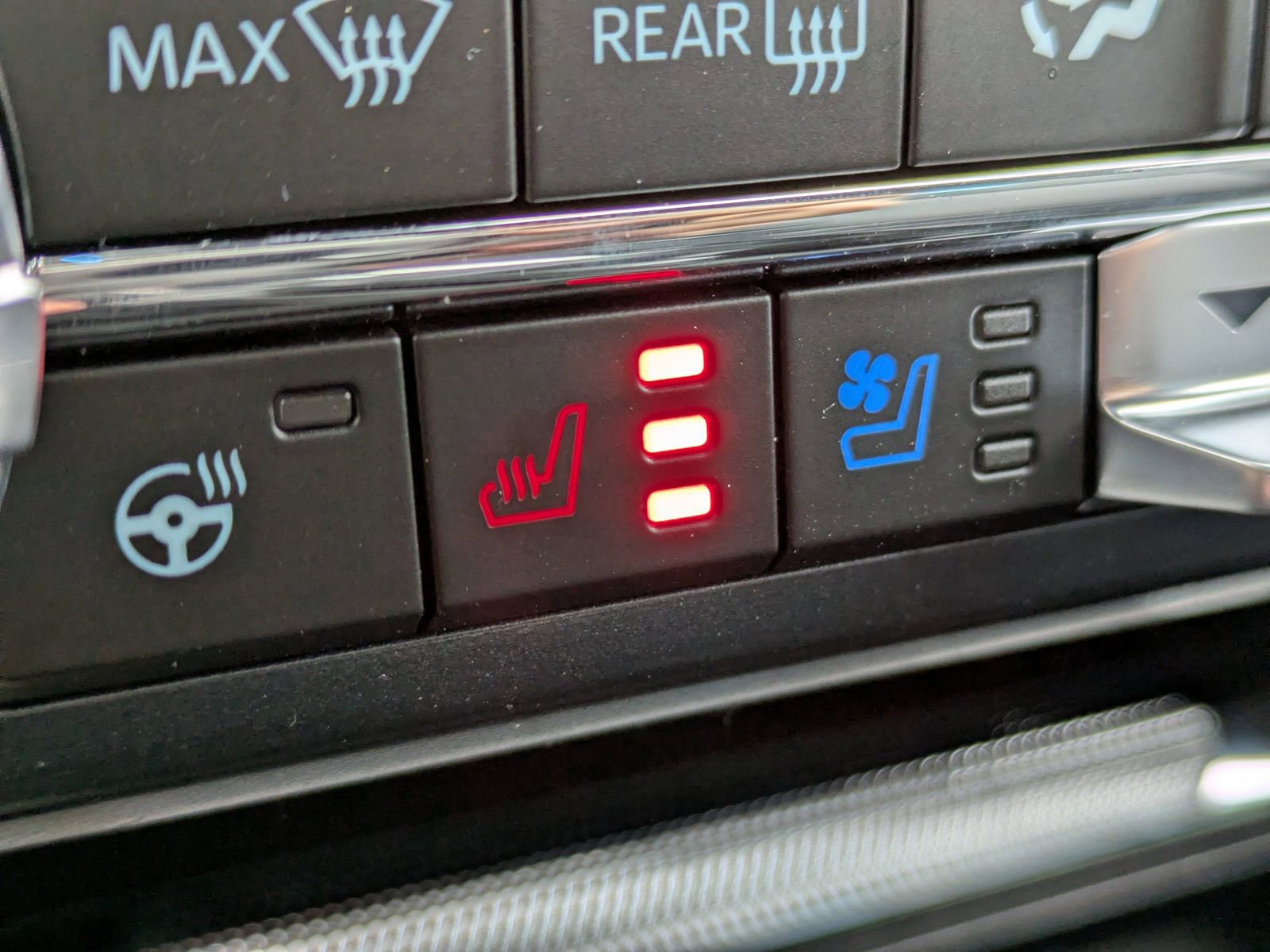 New 2025 Ford F150 Platinum w/ FX4 Off-Road Package image 25