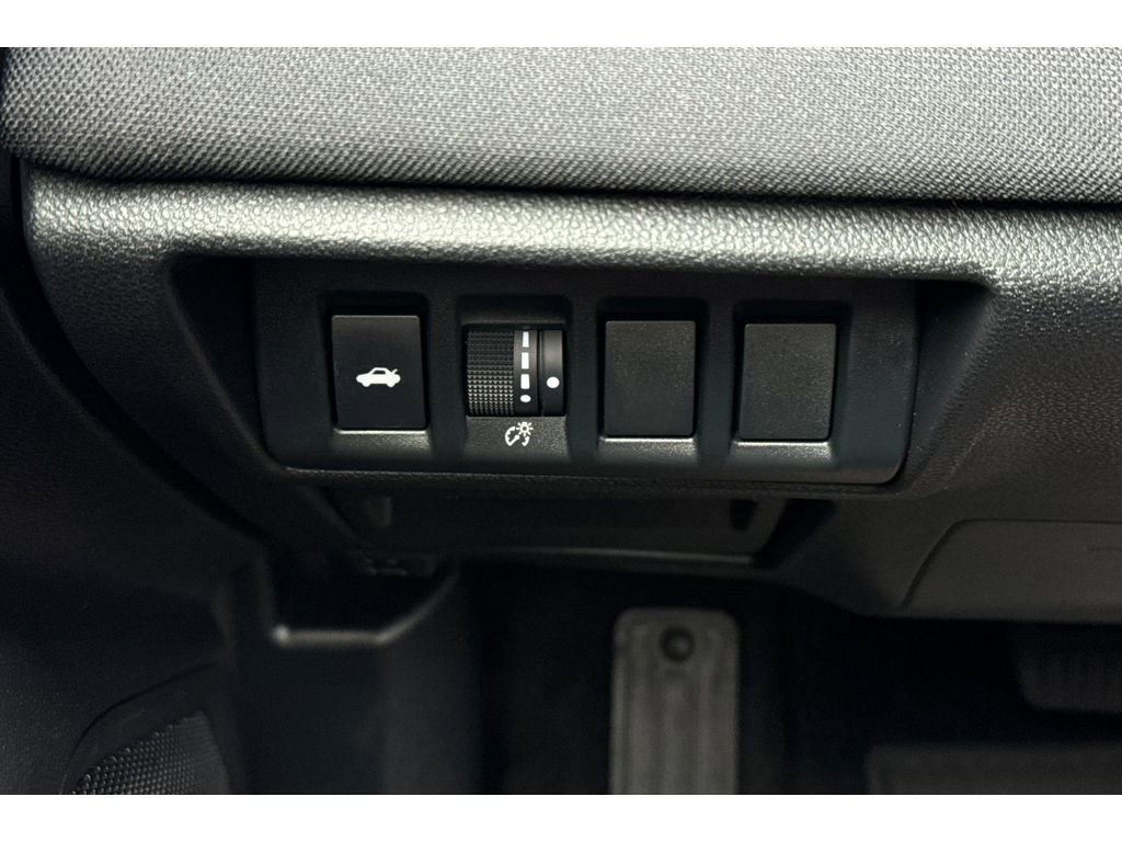 Used 2025 Subaru Legacy Premium image 28