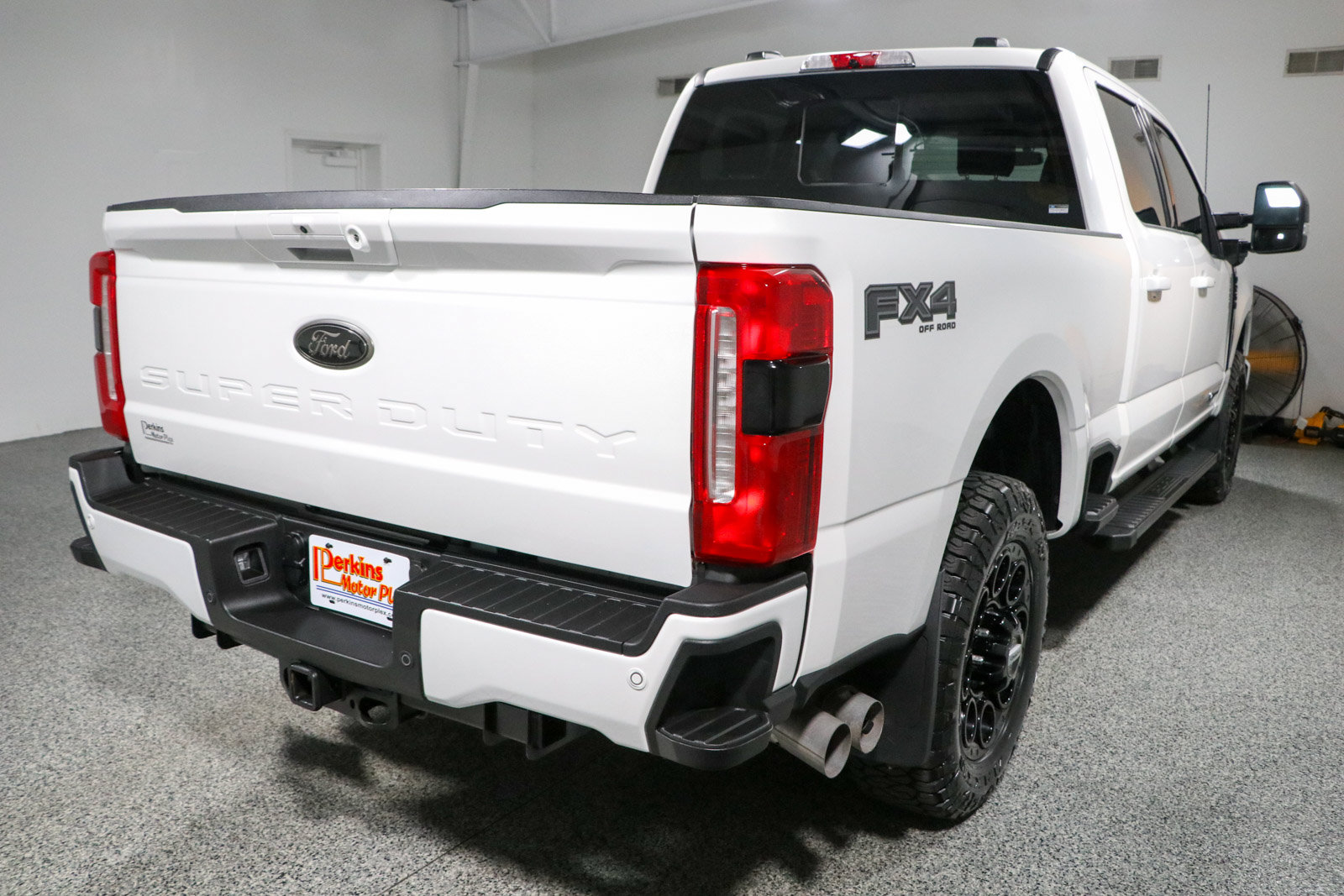 Used 2024 Ford F250 Lariat w/ Lariat Ultimate Package AWD/4WD image 7
