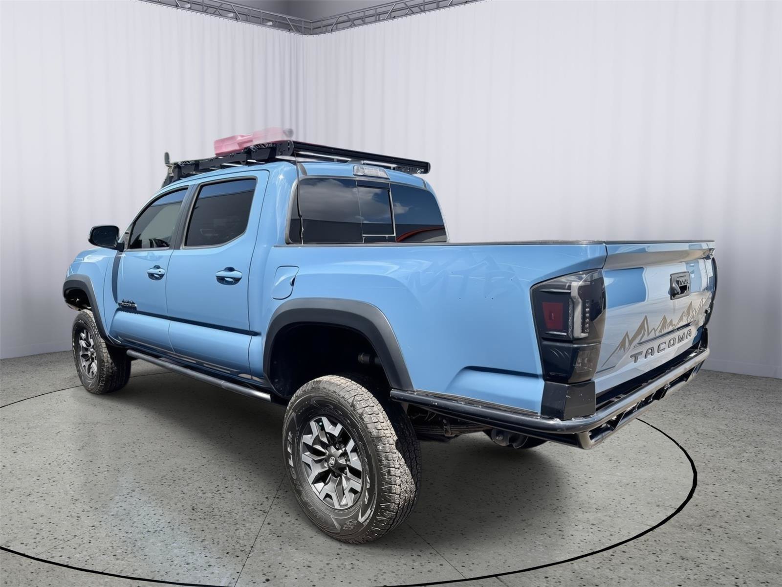Used 2019 Toyota Tacoma TRD Off-Road AWD/4WD image 10