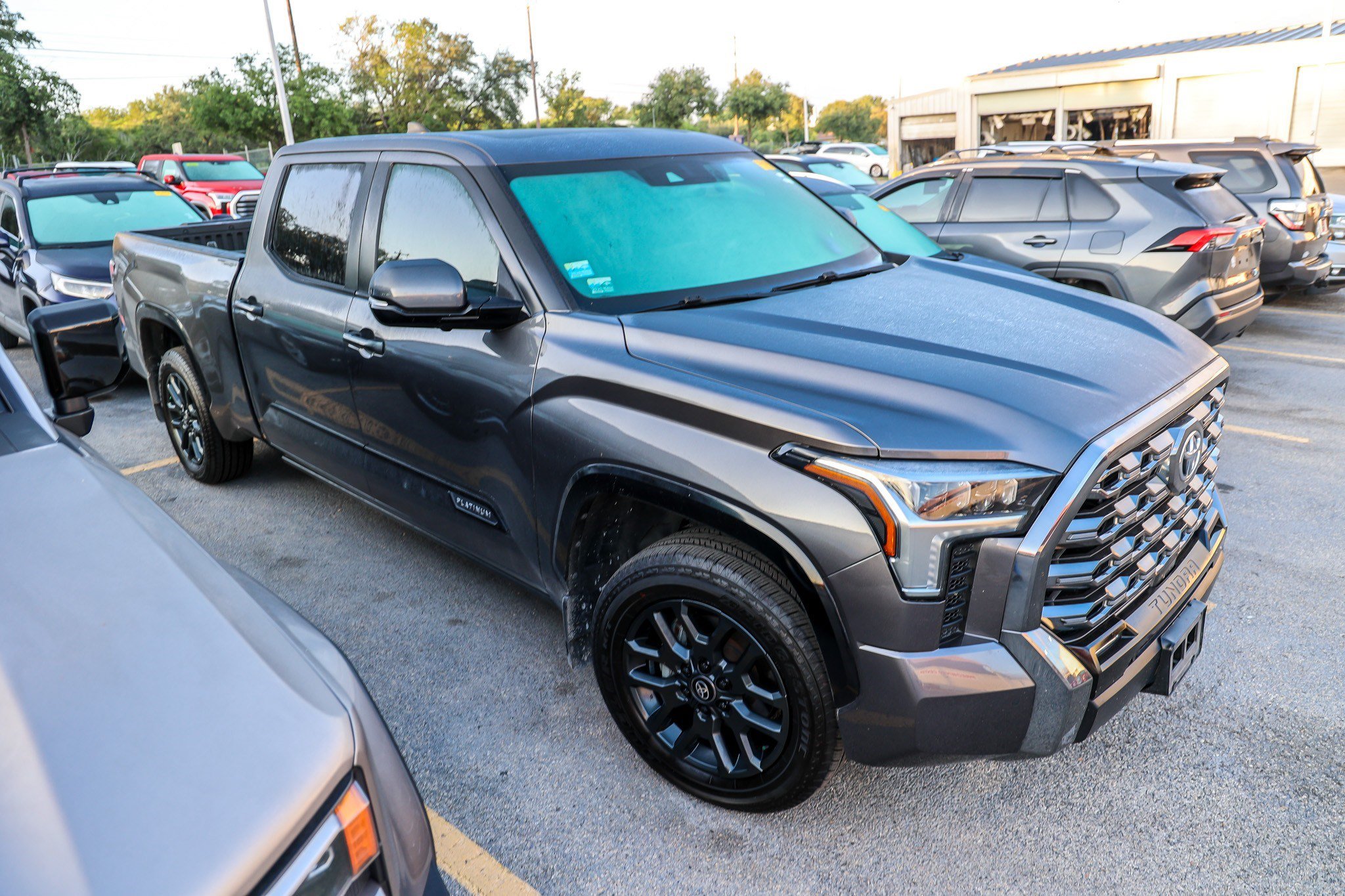 Used 2024 Toyota Tundra Platinum AWD/4WD image 7