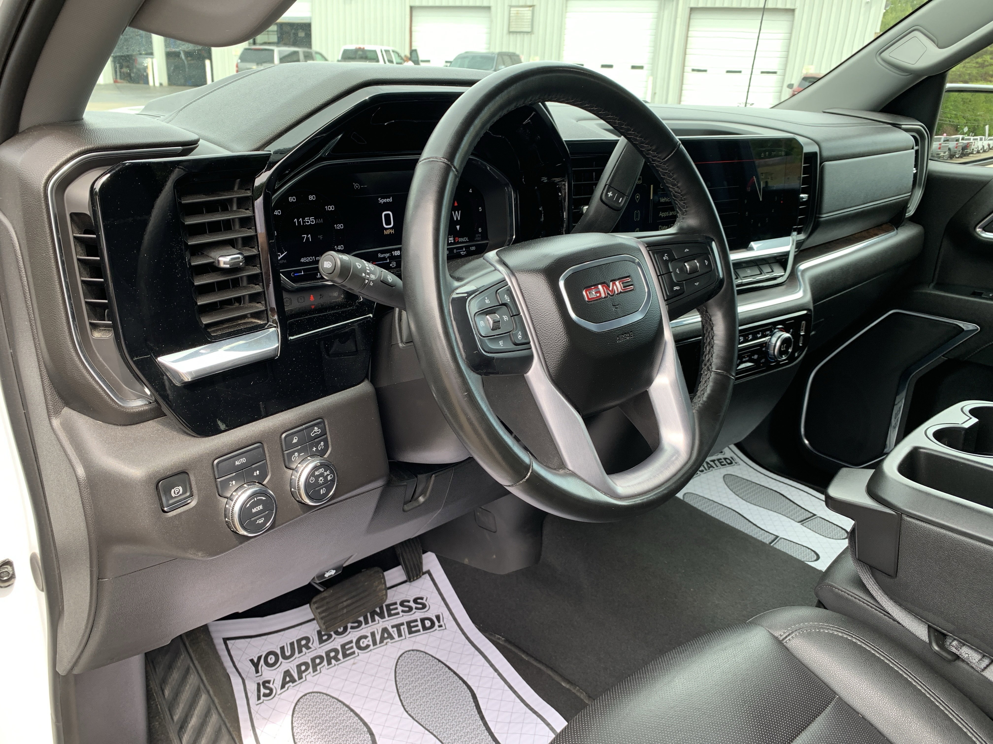 Used 2024 GMC Sierra 1500 SLT AWD/4WD image 25
