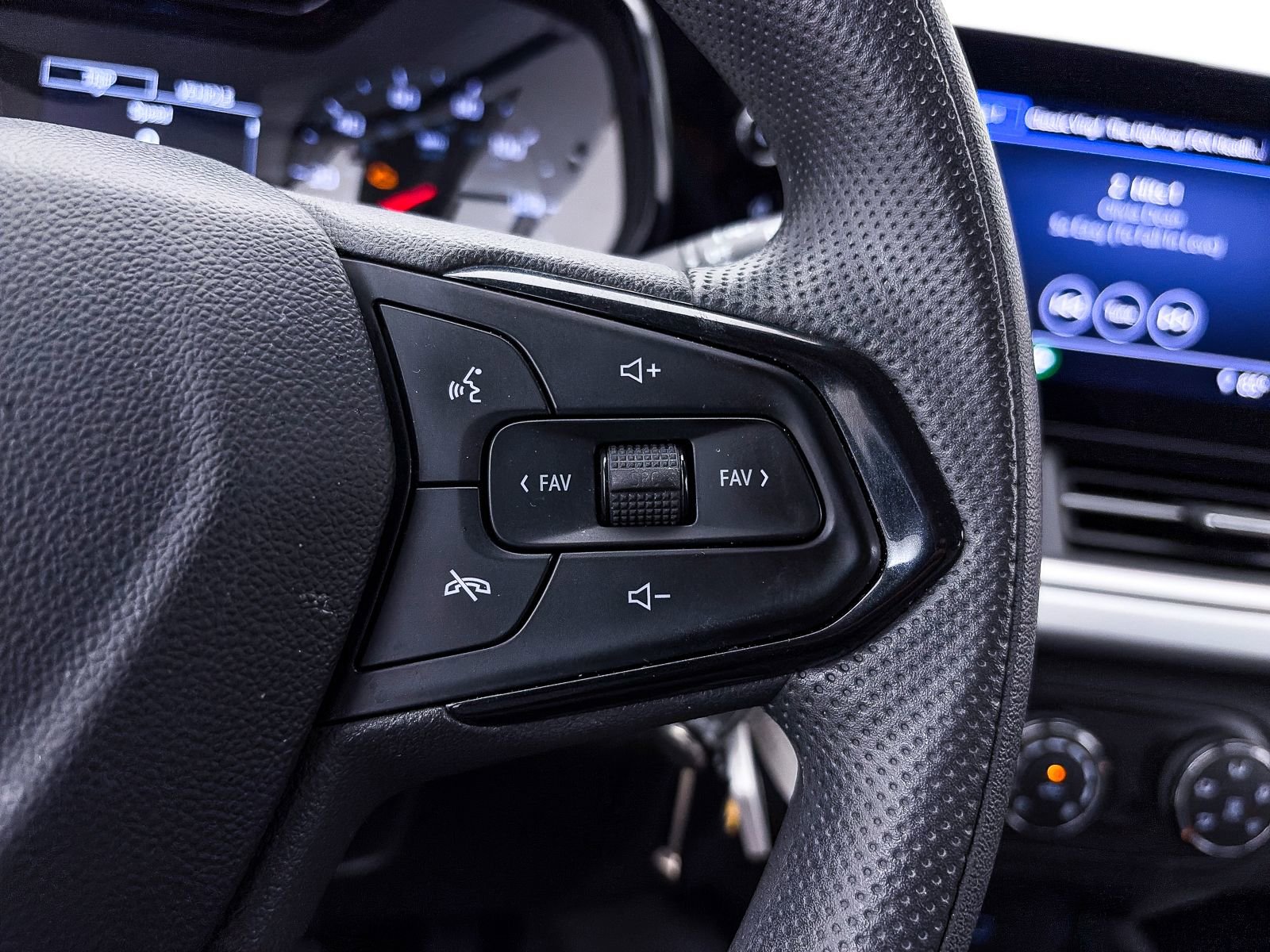 Used 2024 Chevrolet Trax LS w/ Driver Confidence Package image 25