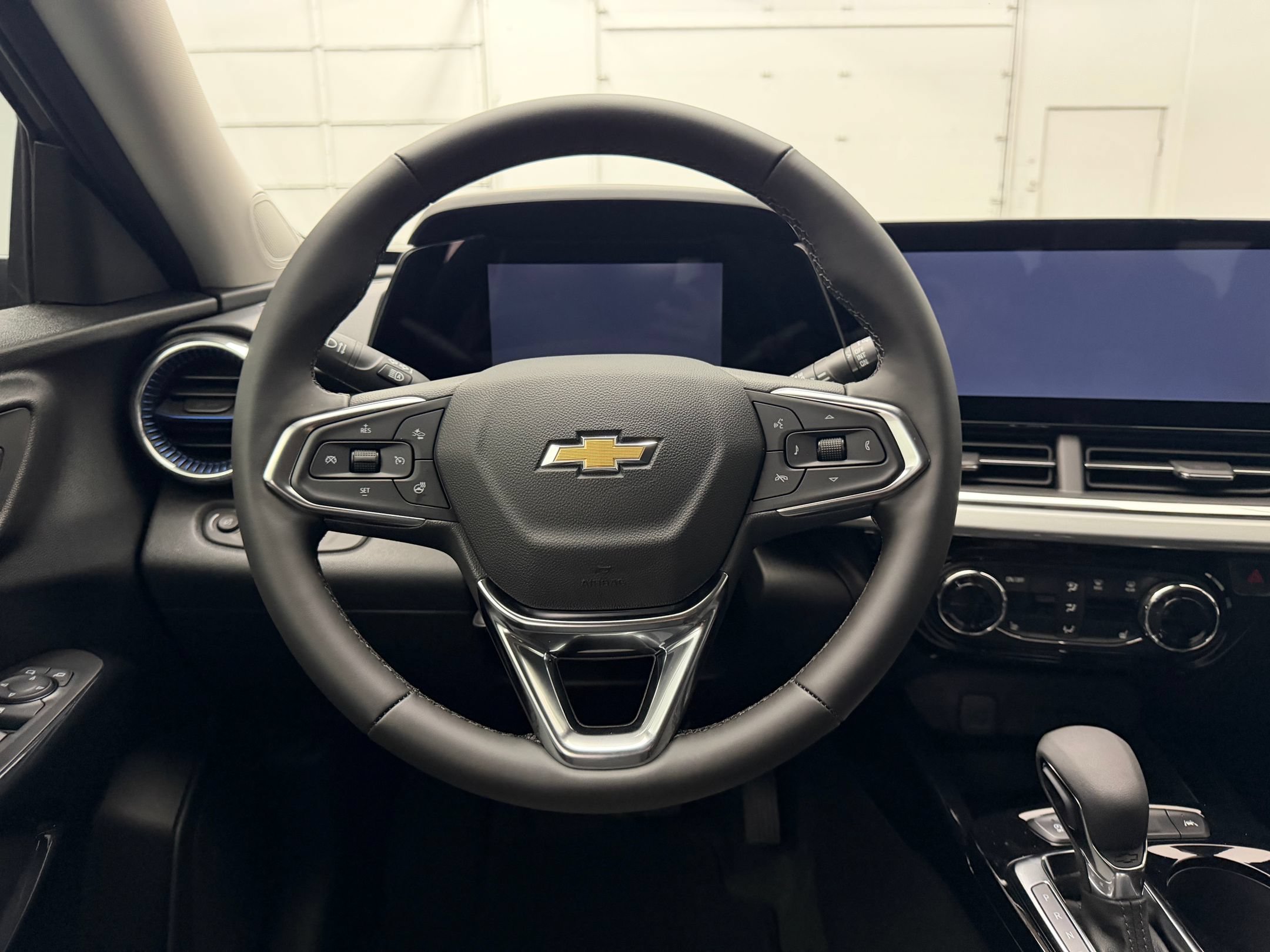 New 2026 Chevrolet Trax LT w/ Driver Confidence Package FWD image 21
