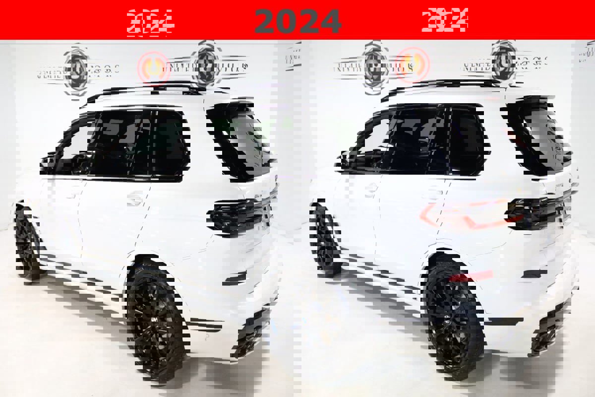 Used 2024 BMW X7 M60i image 3