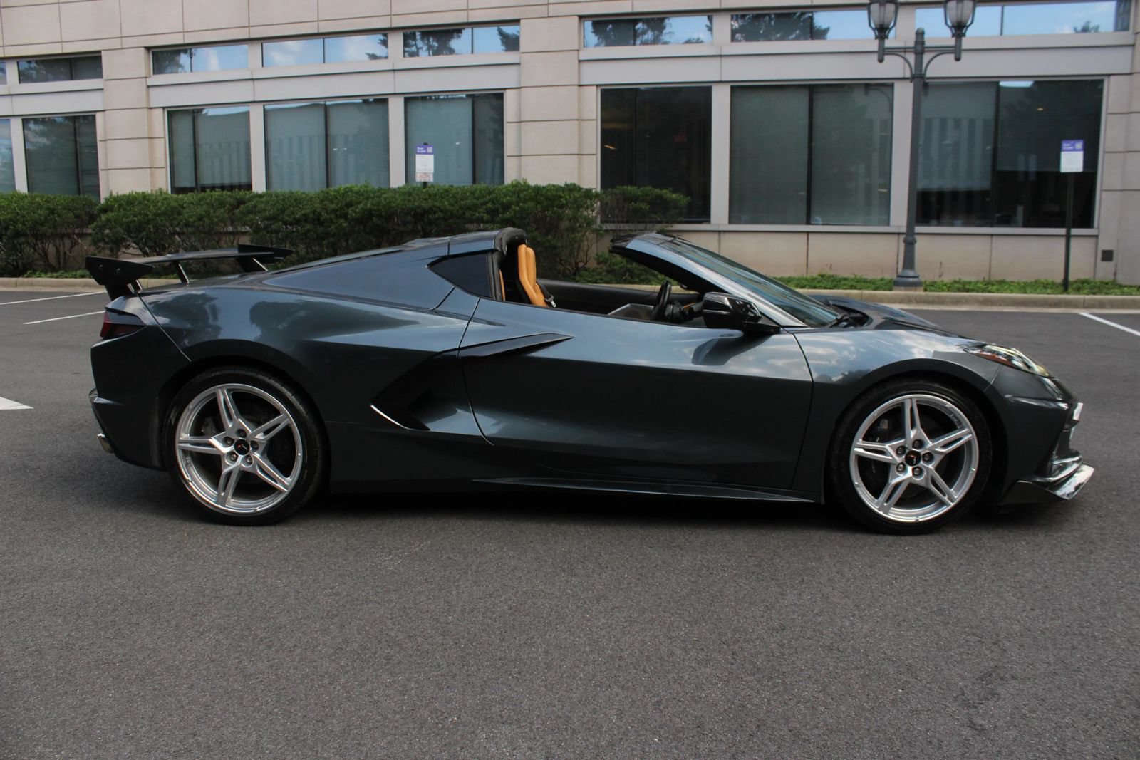 Used 2020 Chevrolet Corvette Stingray Premium Cpe w/ 3LT Preferred Equipment Group RWD image 11