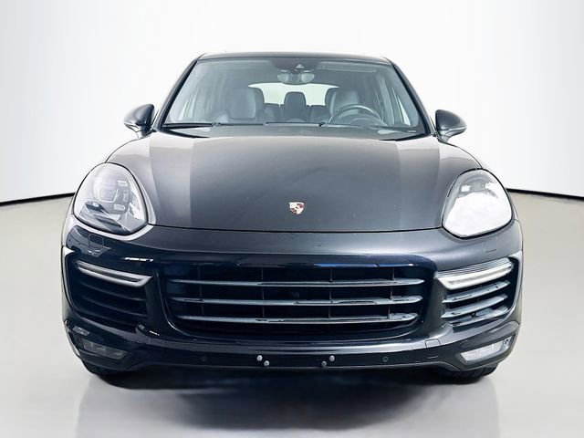 Used 2015 Porsche Cayenne Turbo image 4