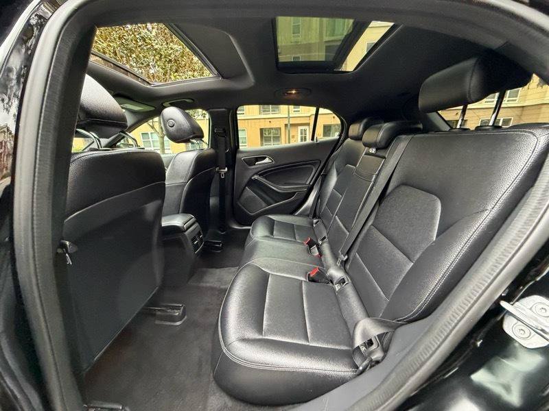 Used 2018 Mercedes-Benz GLA 250 image 33
