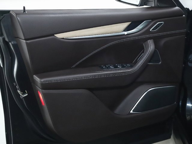 Used 2018 Maserati Levante S GranLusso image 16