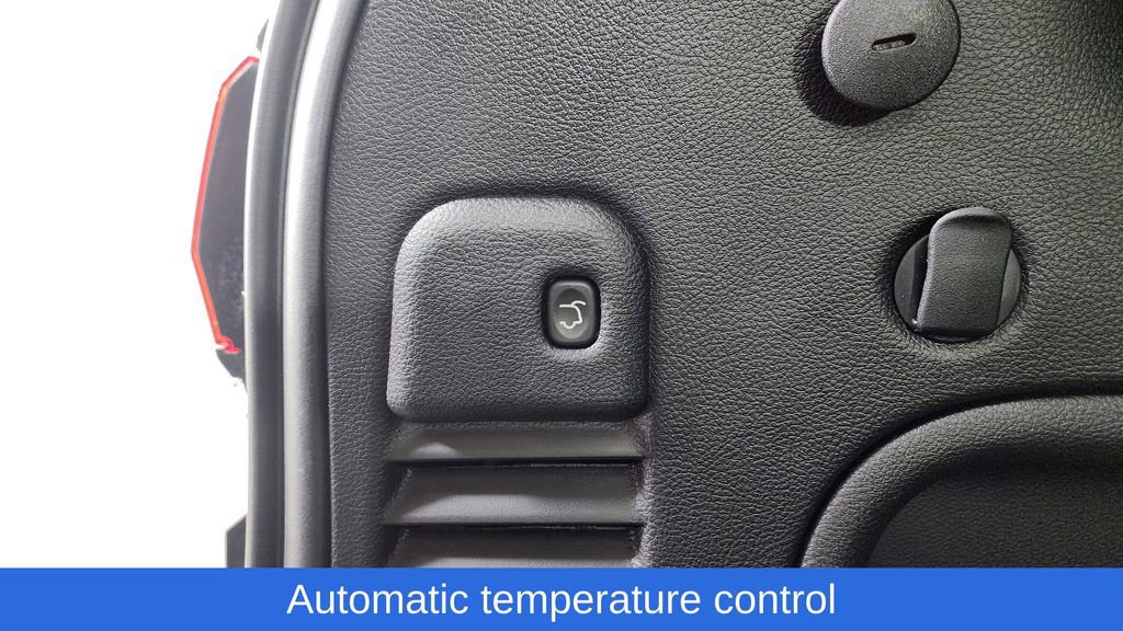 Used 2022 Jeep Grand Cherokee Laredo X image 11