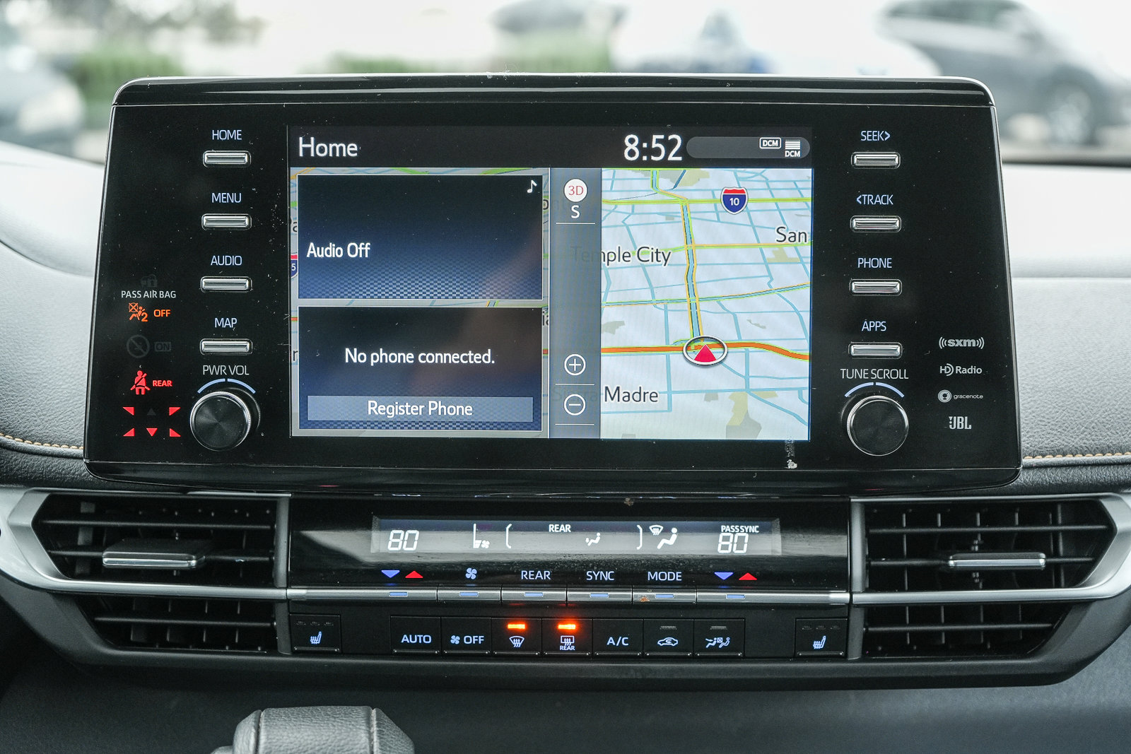 Used 2023 Toyota Sienna XLE Woodland Edition image 14