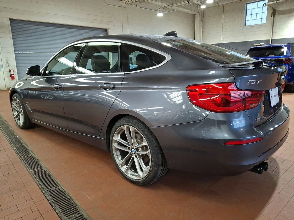 Used 2018 BMW 330i Gran Turismo xDrive image 7