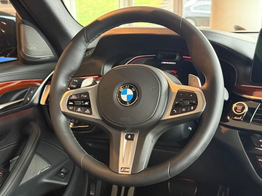 Used 2022 BMW M550i xDrive w/ Dynamic Handling Package AWD/4WD image 14
