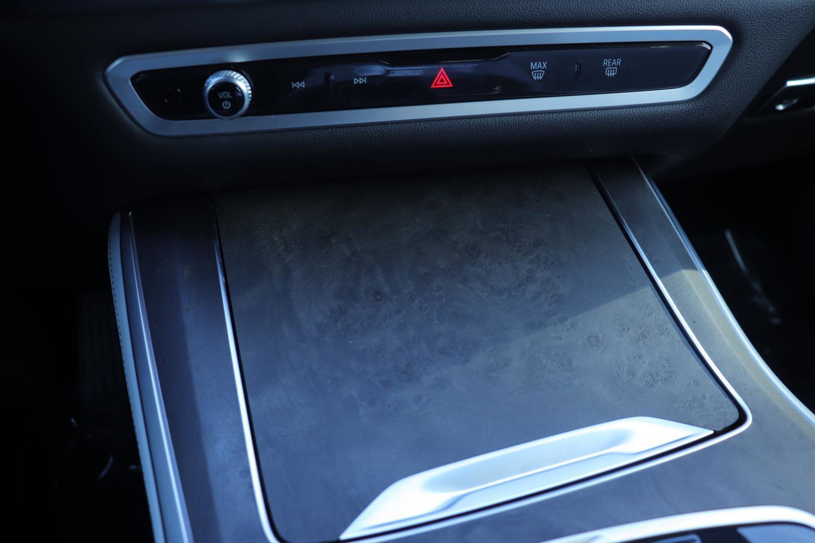 Used 2024 BMW X5 xDrive40i w/ Premium Package image 39