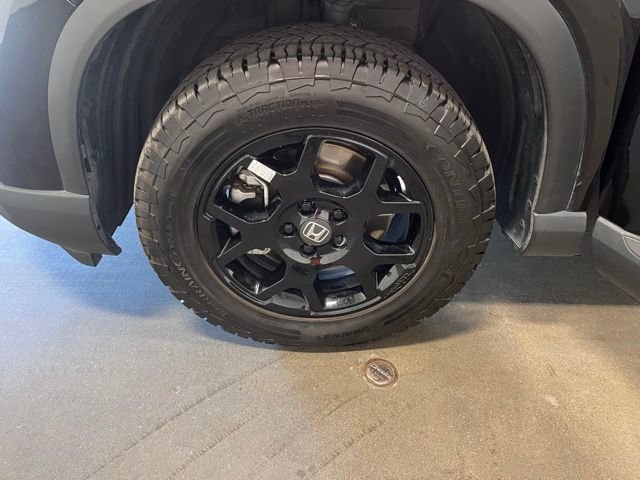 Used 2025 Honda Pilot TrailSport image 29