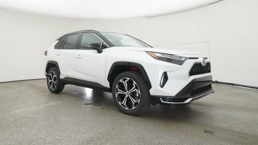 New 2025 Toyota RAV4 XSE w/ Premium Package AWD/4WD image 32