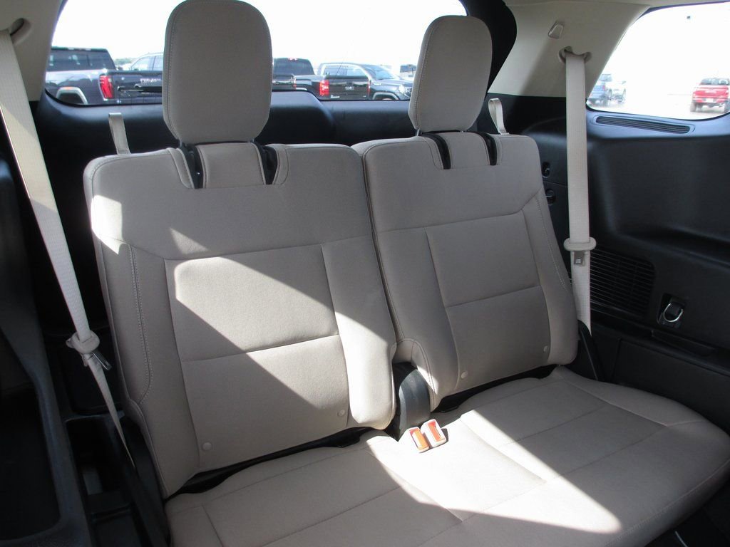 Used 2020 Ford Explorer XLT w/ Comfort Package image 20