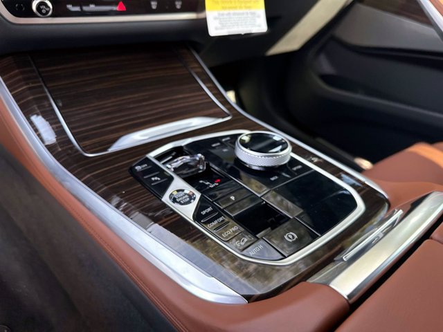 New 2026 BMW X5 xDrive40i w/ Executive Package AWD/4WD image 29