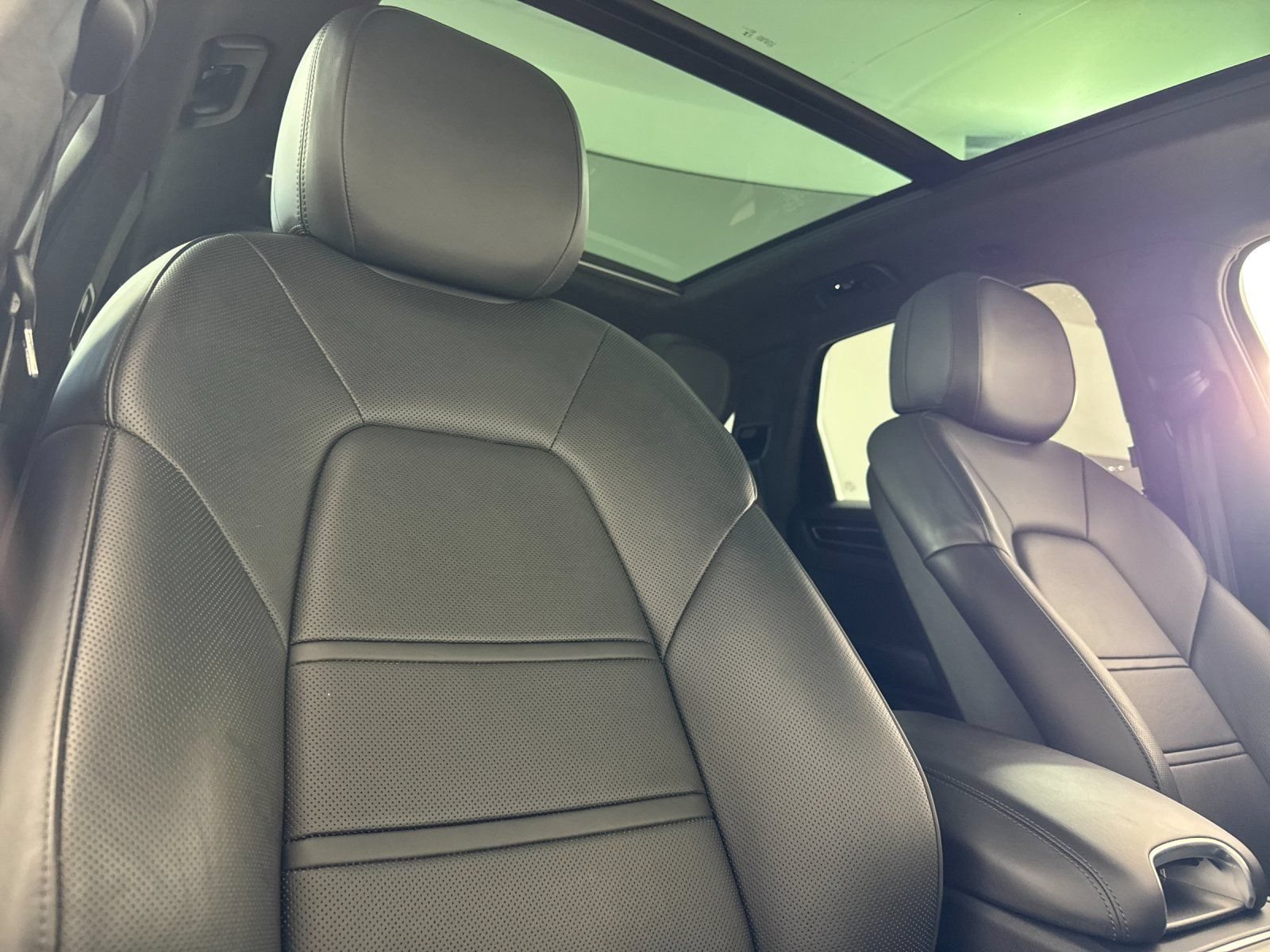 Certified 2023 Porsche Cayenne GTS AWD/4WD image 17