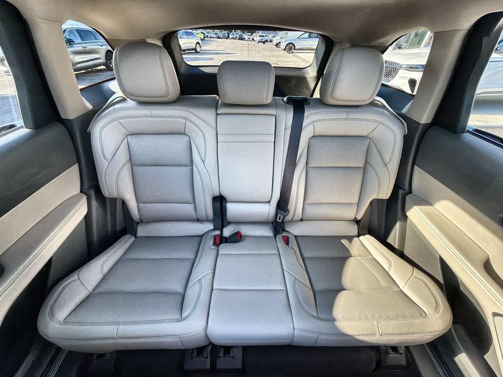 Used 2024 Lincoln Nautilus Premier w/ Equipment Group 102A AWD/4WD image 26