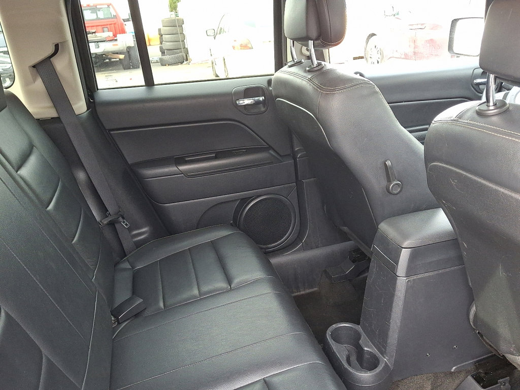 Used 2016 Jeep Patriot High Altitude image 15