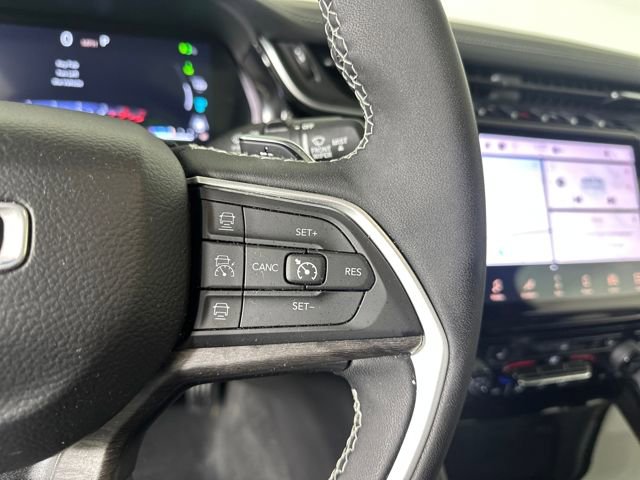 Used 2022 Jeep Grand Cherokee Limited 4xe image 16