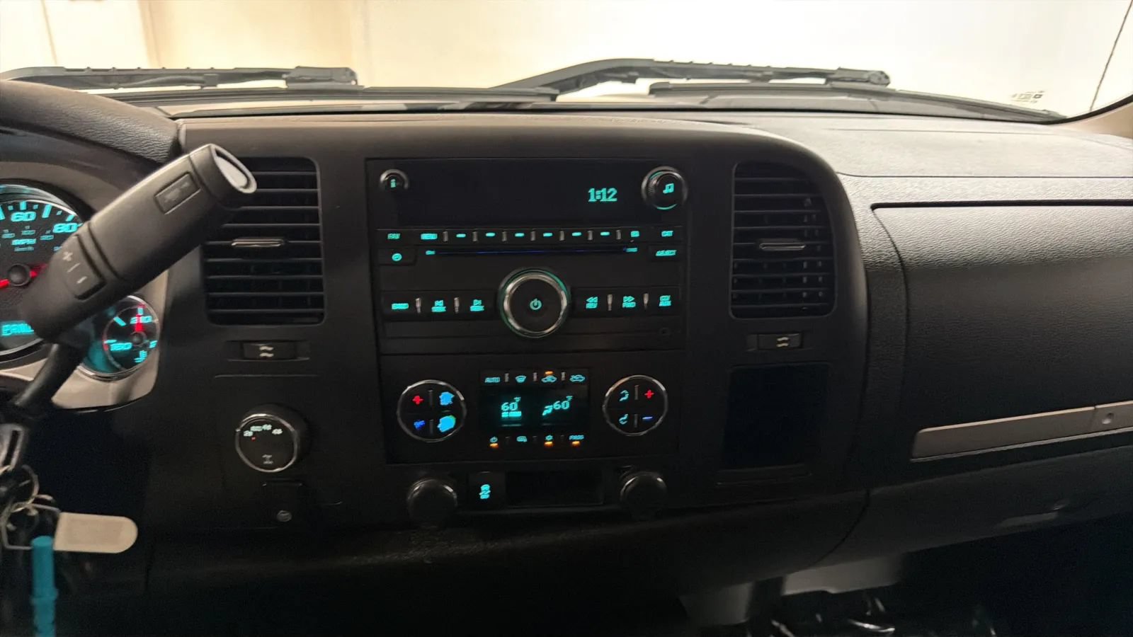 Used 2013 Chevrolet Silverado 1500 LT w/ All-Star Edition AWD/4WD image 13