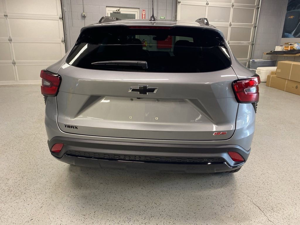 New 2026 Chevrolet Trax RS w/ Sunroof Package image 6