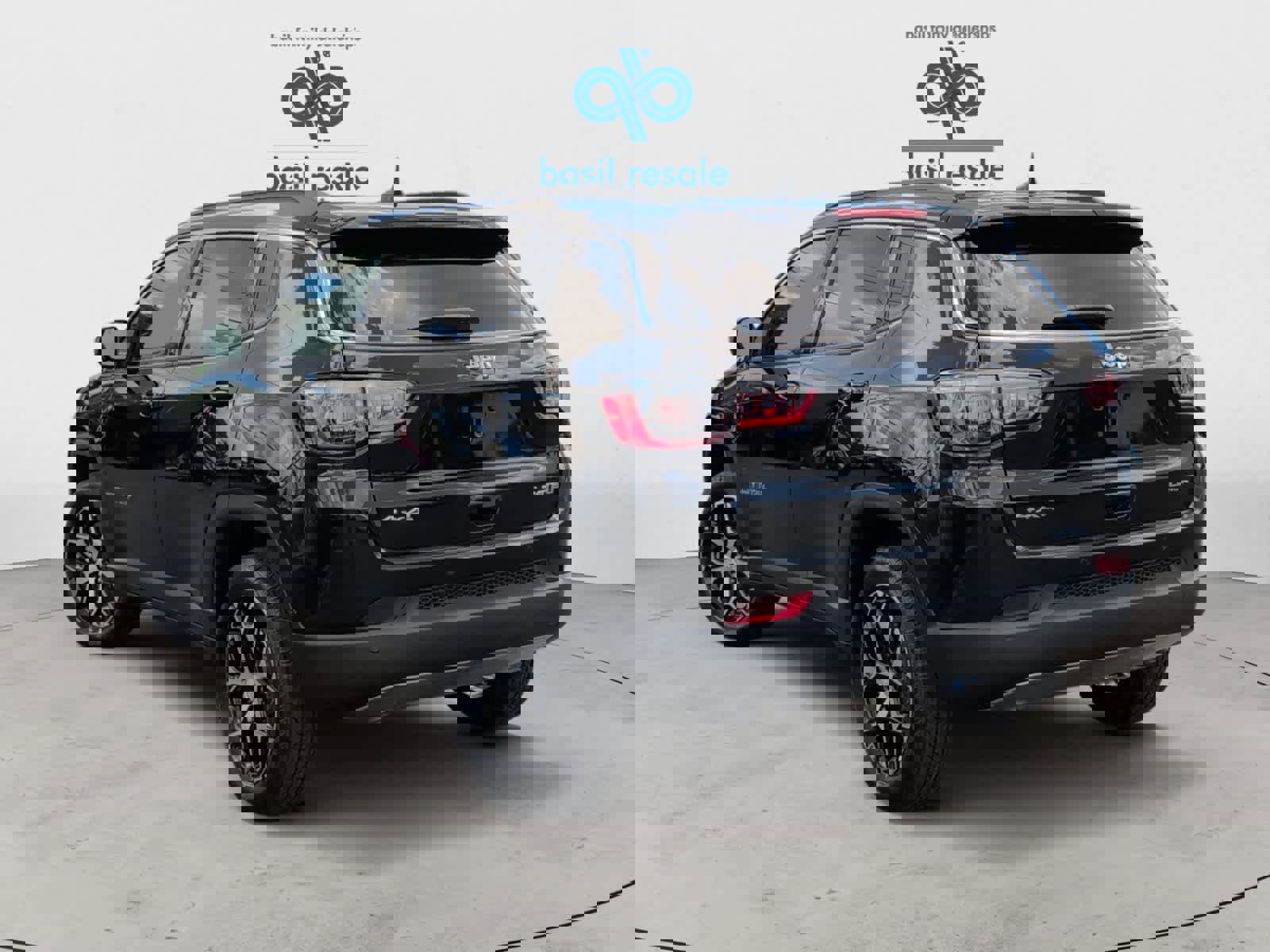 Used 2024 Jeep Compass Limited image 8