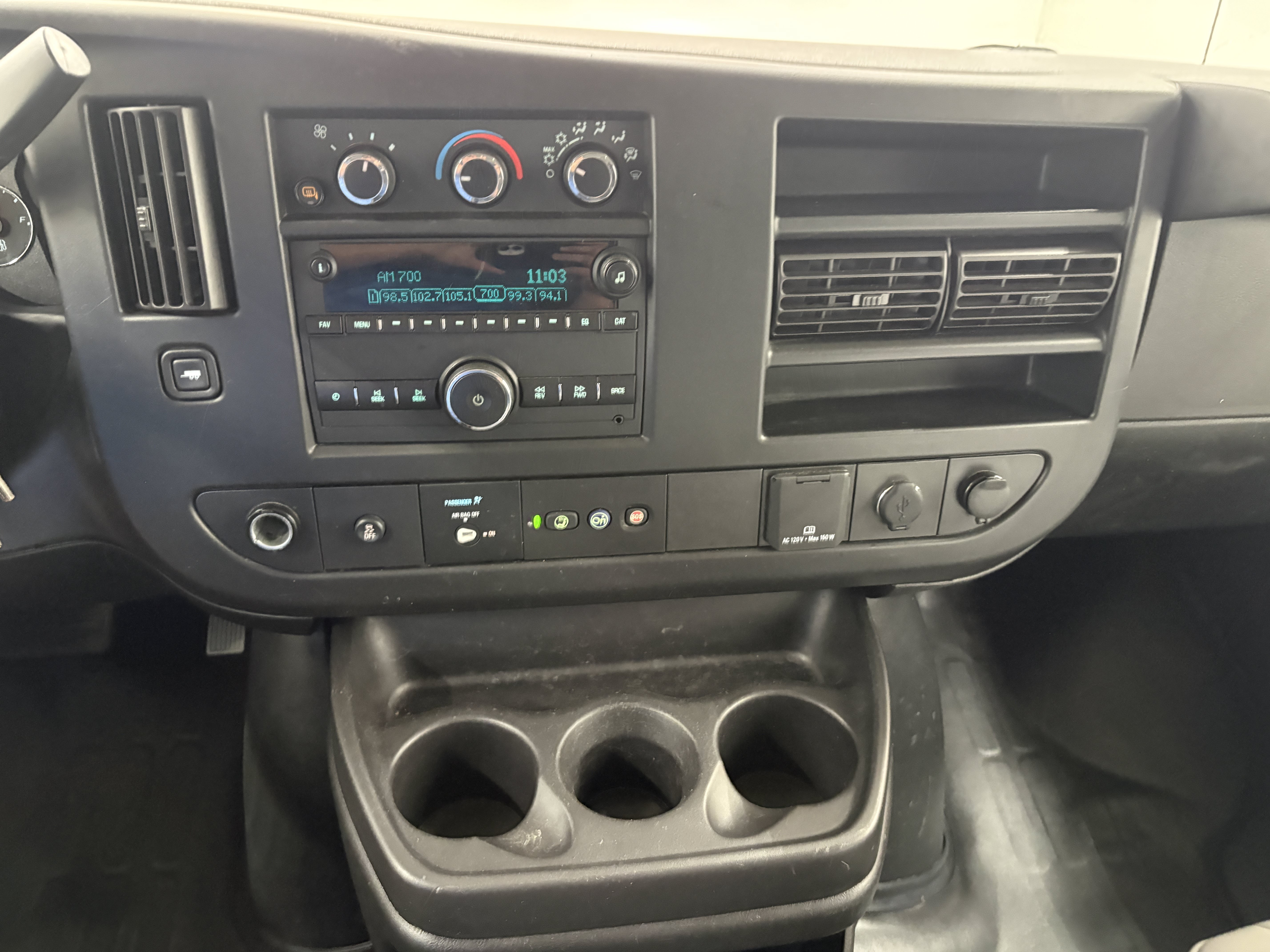 Used 2023 GMC Savana 3500 w/ Driver Convenience Package RWD image 16