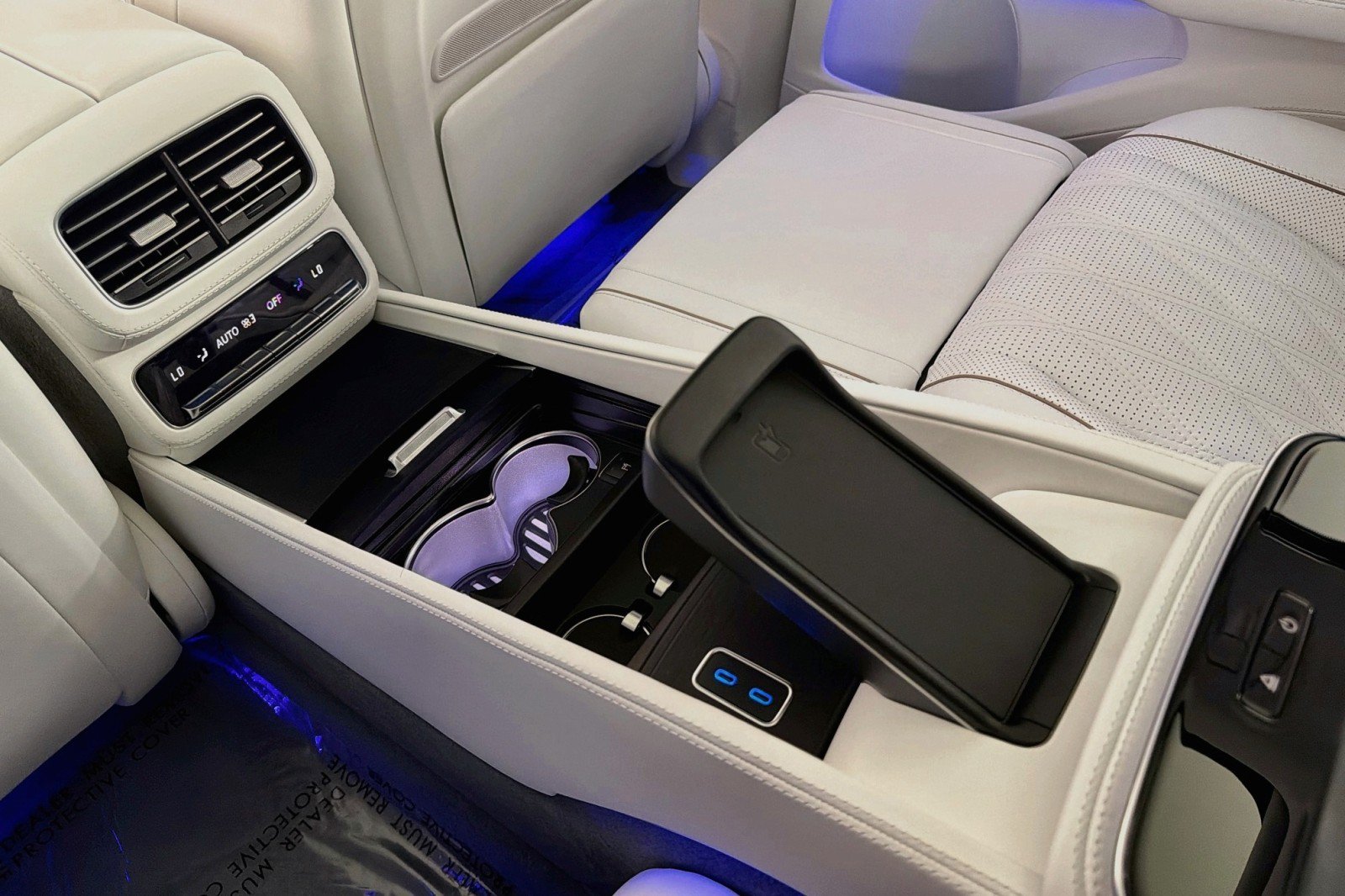 New 2026 Mercedes-Benz Maybach GLS 600 4MATIC image 8
