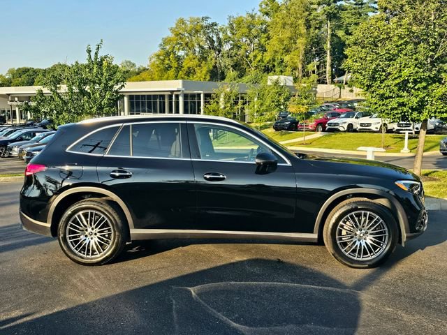 Certified 2026 Mercedes-Benz GLC 300 4MATIC image 9