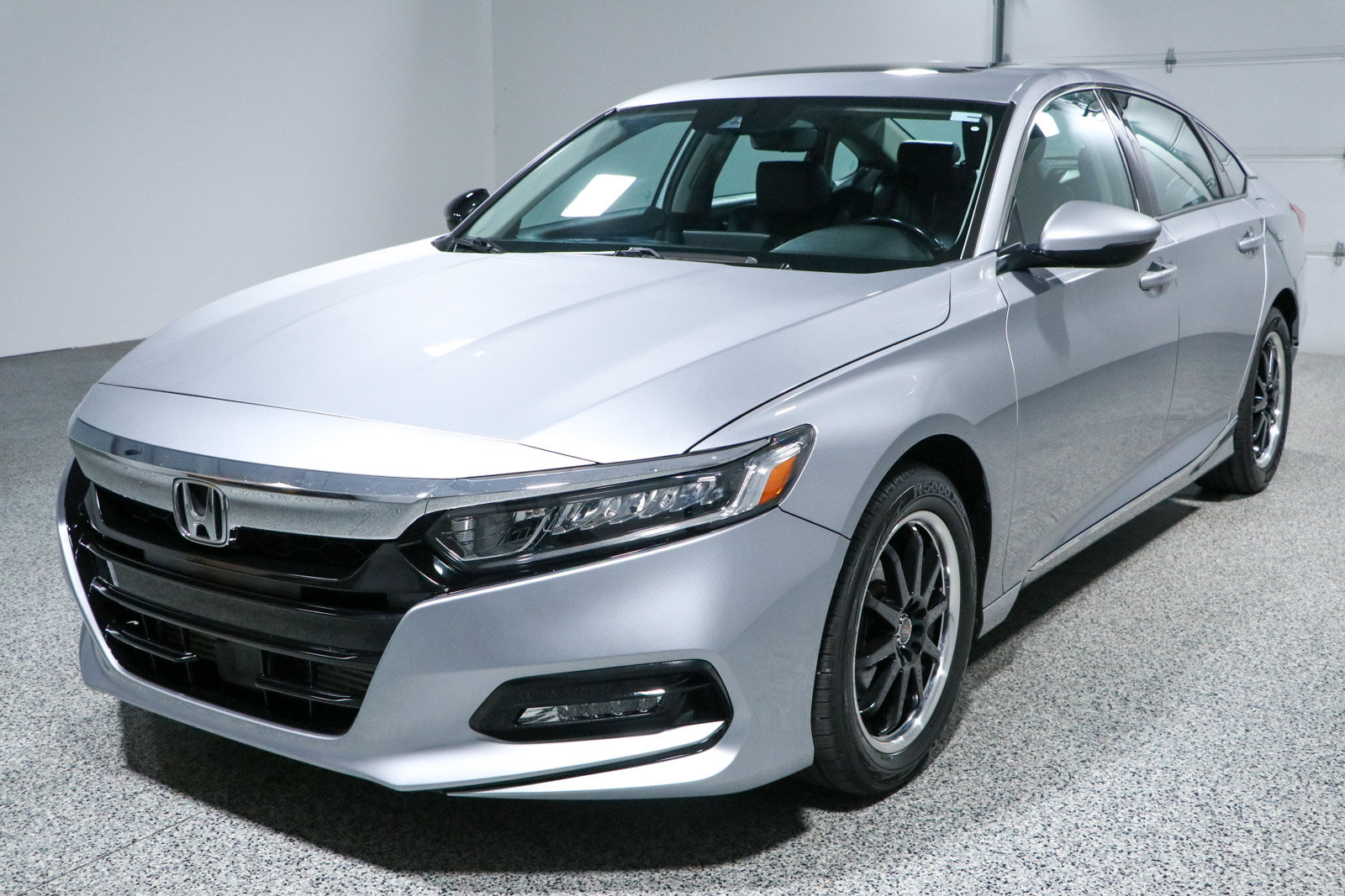 Used 2018 Honda Accord EX-L image 27