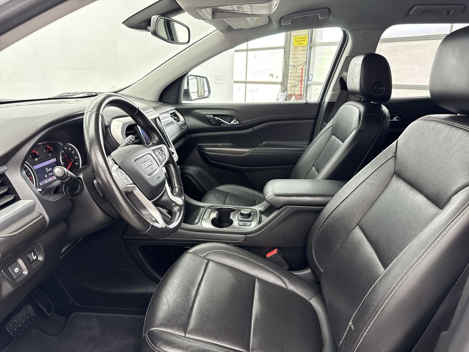 Used 2020 GMC Acadia SLT image 11