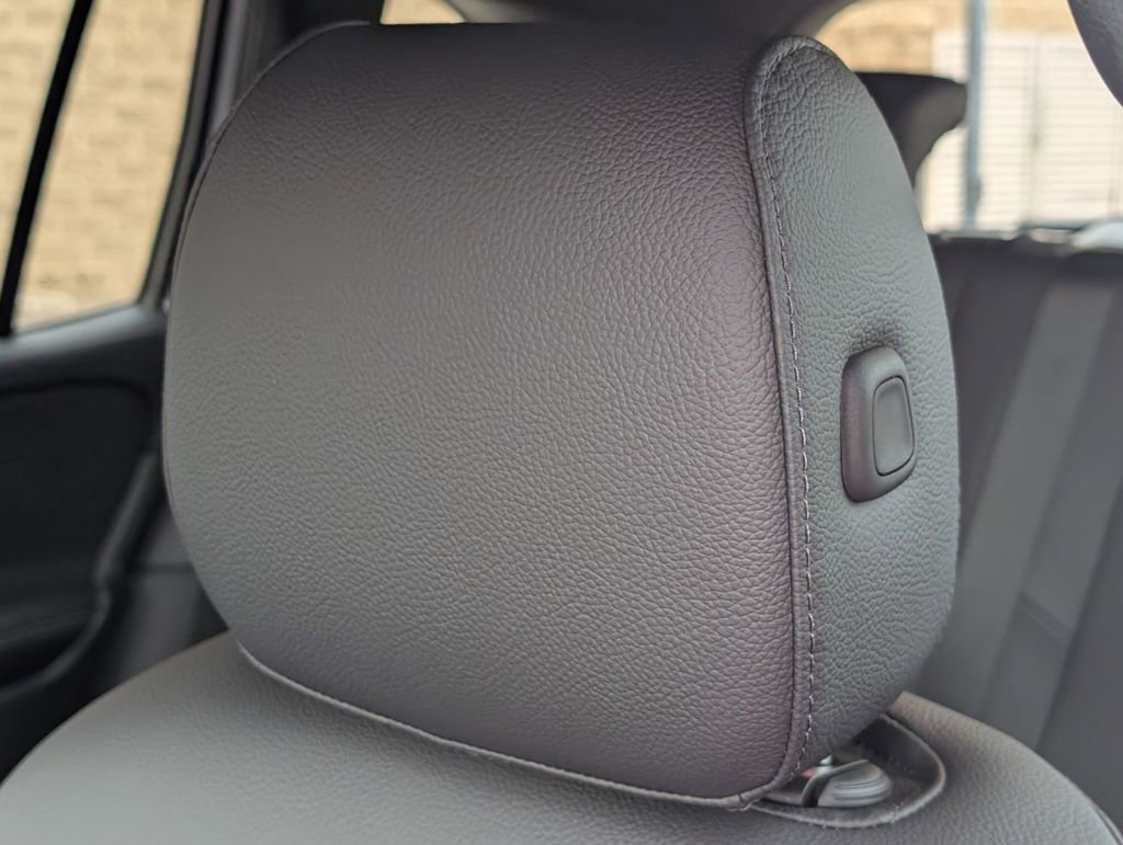 New 2026 Mercedes-Benz GLB 250 4MATIC image 13