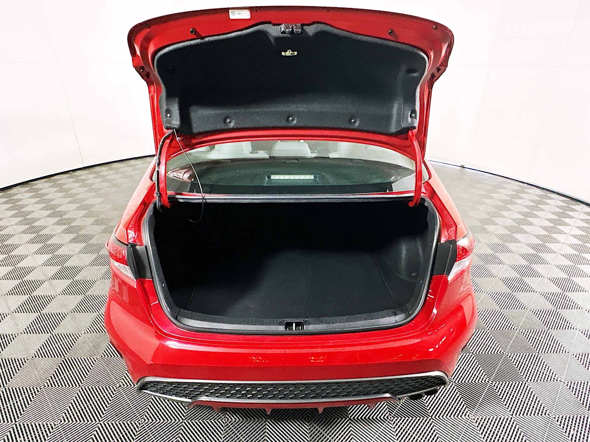 Used 2021 Toyota Corolla SE FWD image 30