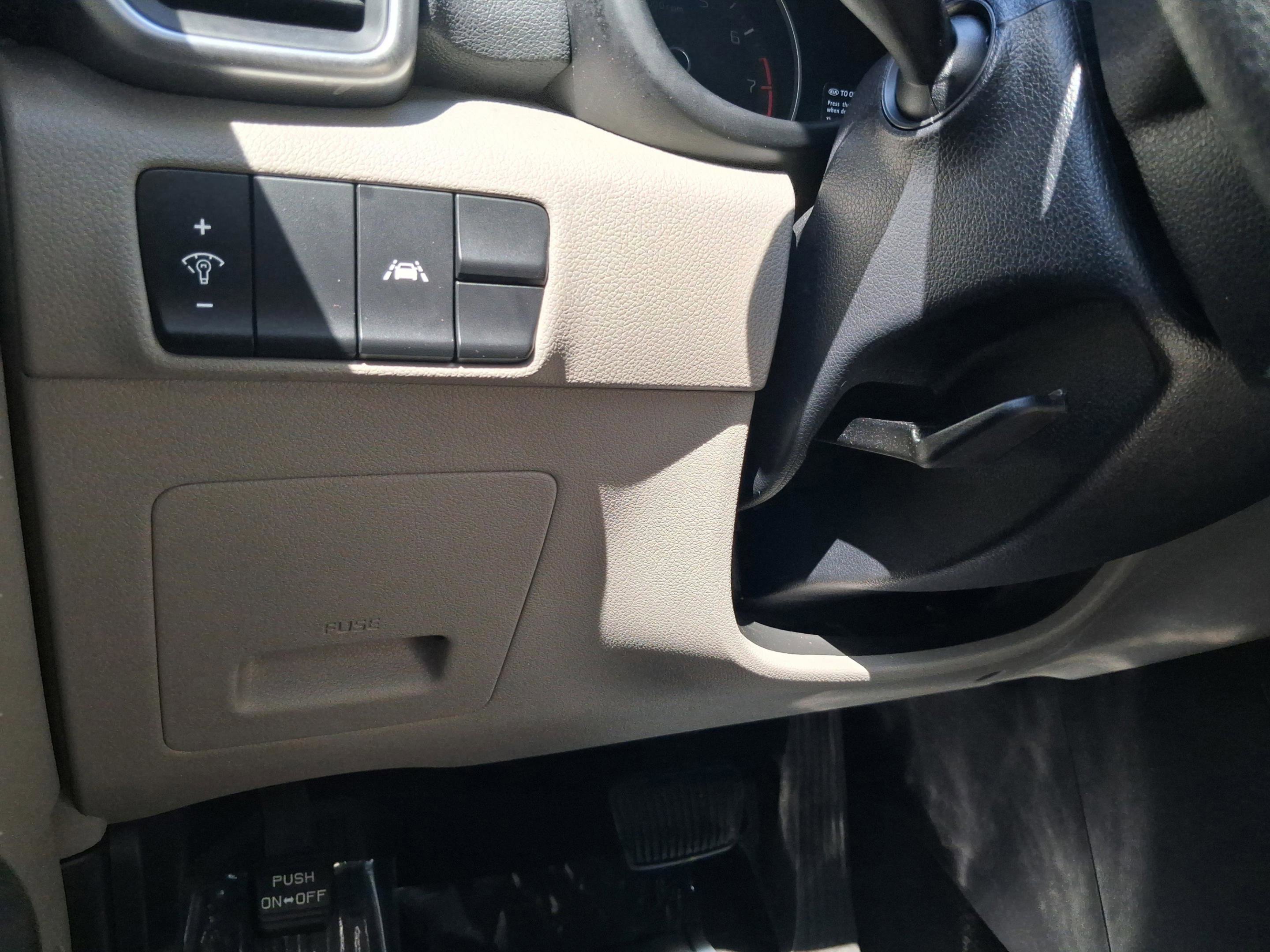 Used 2020 Kia Sportage LX image 22