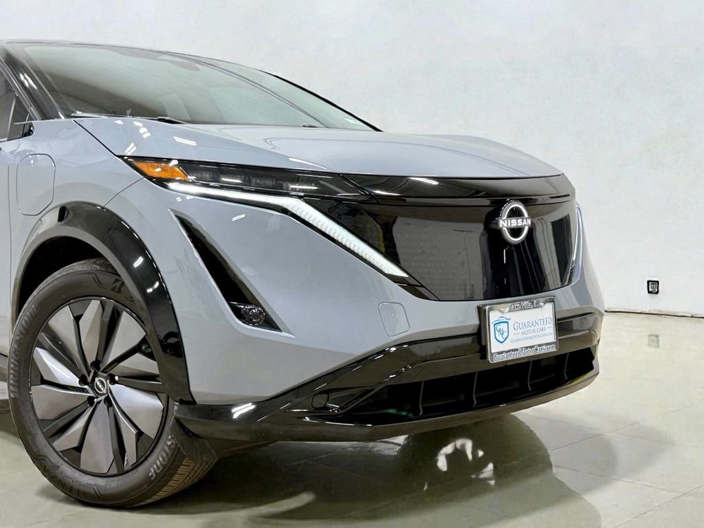 Used 2023 Nissan Ariya AWD image 4