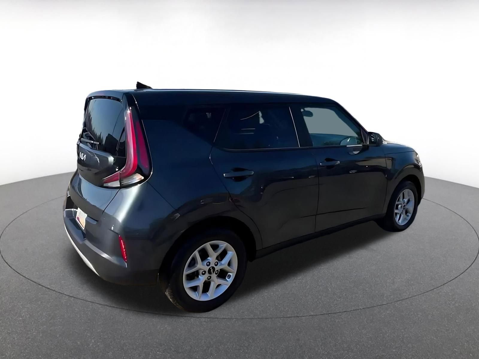 Used 2025 Kia Soul LX w/ LX Technology Package image 15