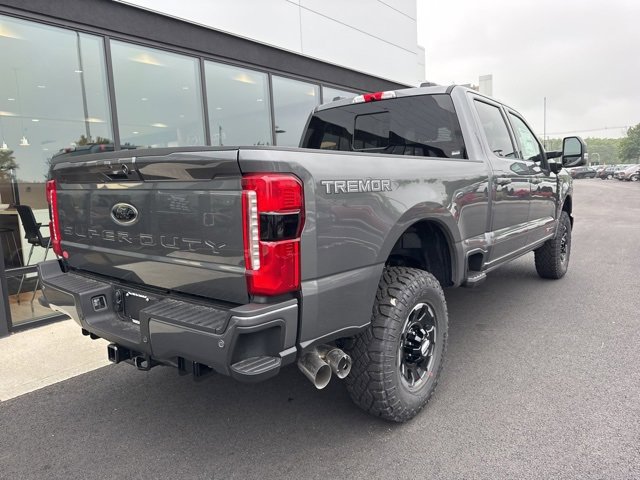 New 2025 Ford F350 Lariat w/ Lariat Ultimate Package image 3