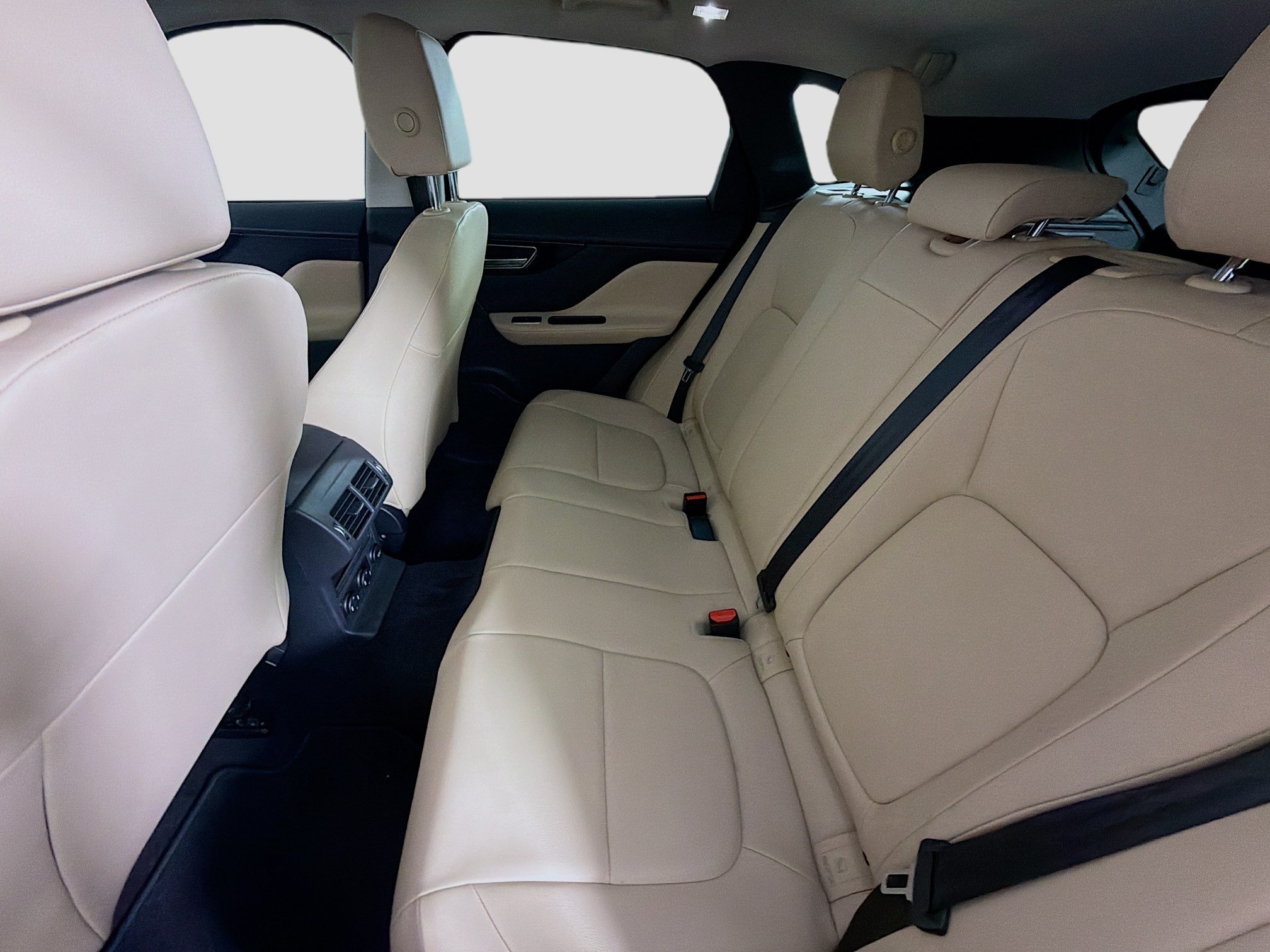 Used 2017 Jaguar F-PACE Premium AWD/4WD image 27