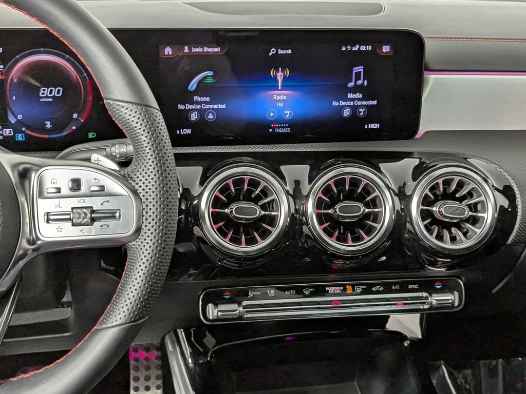 Used 2023 Mercedes-Benz CLA 250 4MATIC image 23